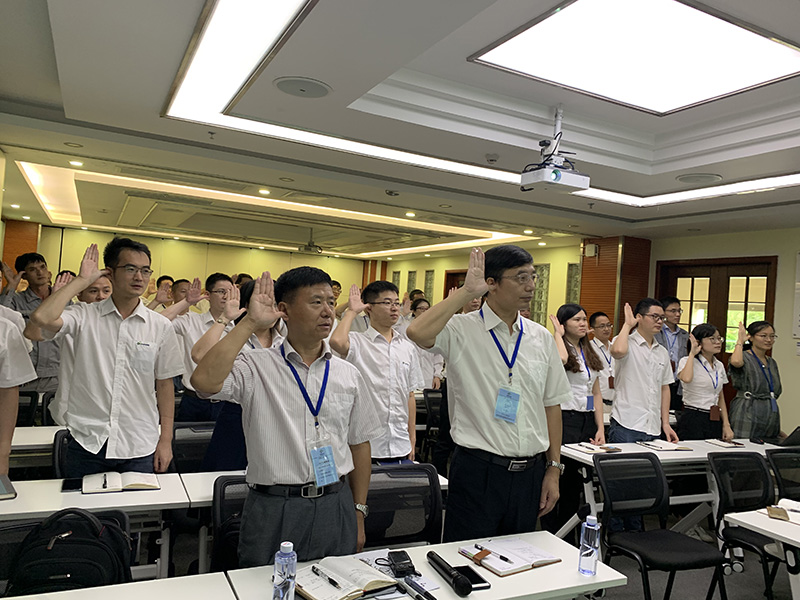 精益管理正式啟動(dòng)，宣誓中